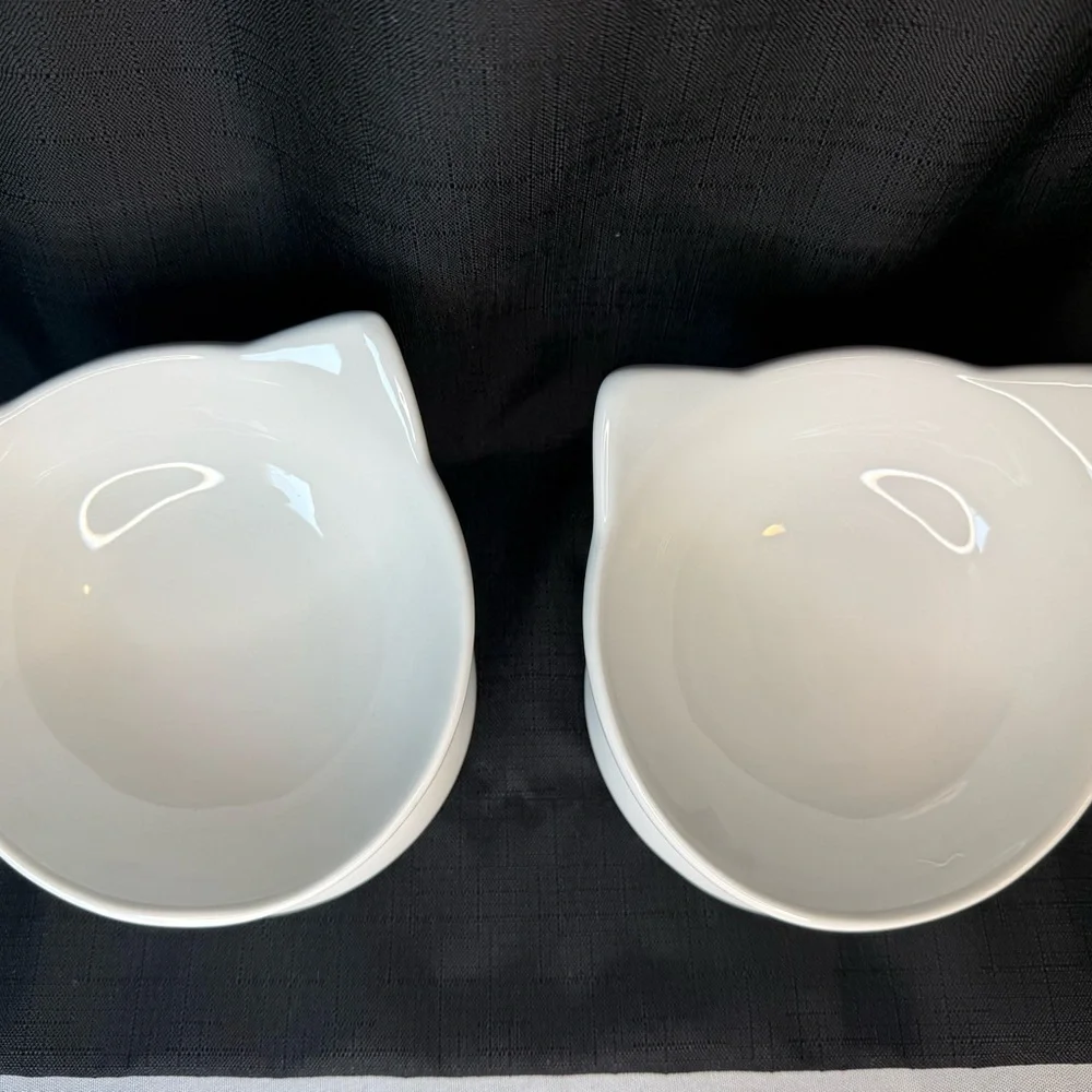 Park Life Design Matching White Cat Ceramic Bowl Set - 1 1/2 Cup Each.